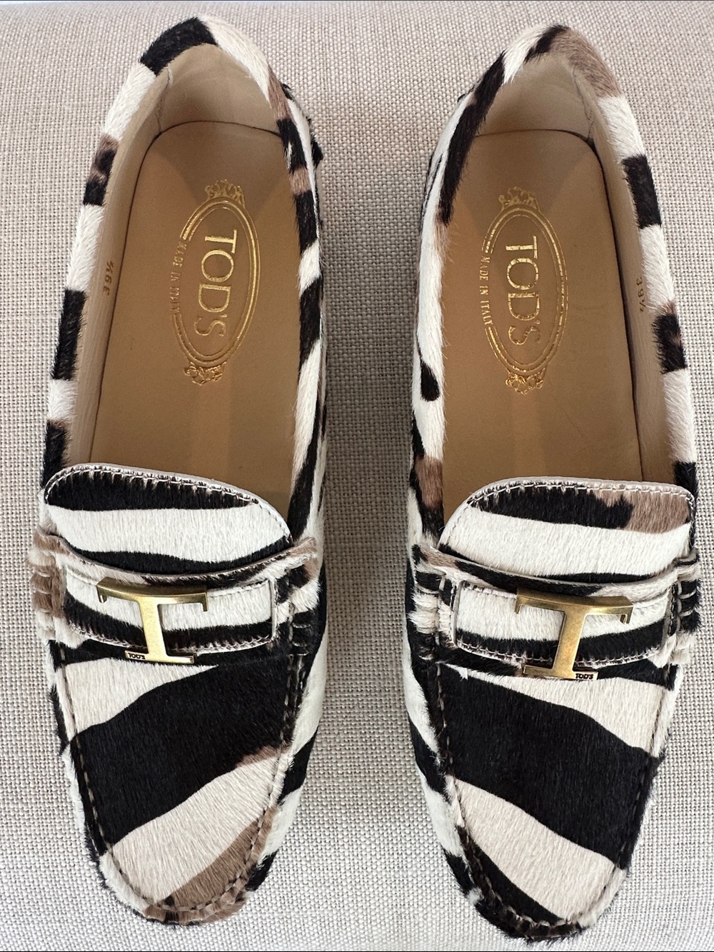 NWT Tod's Gommino Double T Zebra Calf Hair Driving Loafers-Size EU 39.5 (9.5)